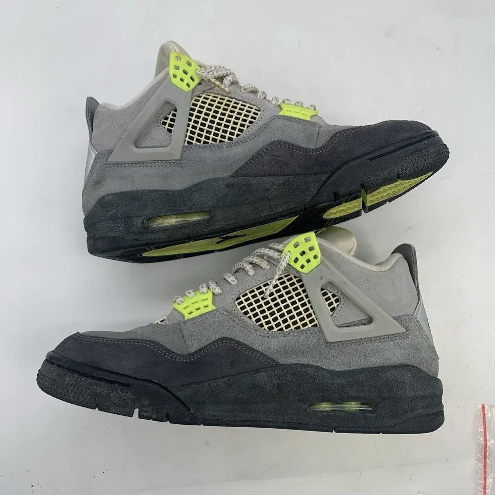 Jordan 4 Retro SE Mid Neon 95 Mens 8 Used Jordan 4 NEON Flaws Suede No Creases